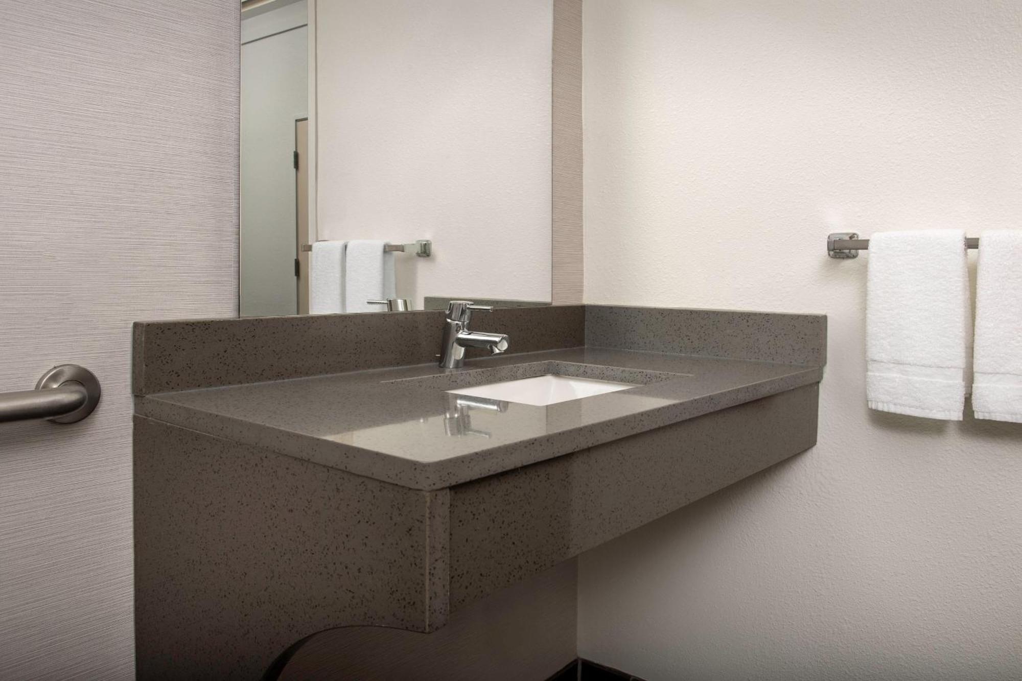 Courtyard By Marriott Dothan Ngoại thất bức ảnh